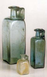 Square-sectioned bottles from 's-Hertogenbosch, Noordbrabants Museum