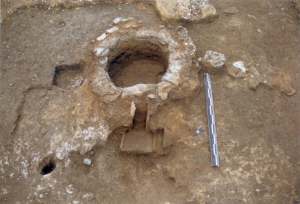 An excavated Roman glassmaking furnace from Troyes, France. From Foy, D. + Nenna, M-D. (2001) 'Tout feu Tout Sable' disud: Aix-en-Provence