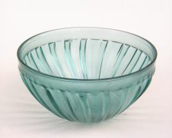 A monochrome ribbed bowl, diameter: 11.50cm