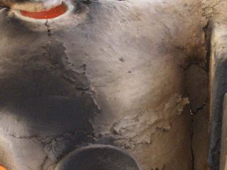 3. Cracks in the wall of the tank furnace.