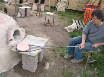 5. The pot furnace table.
