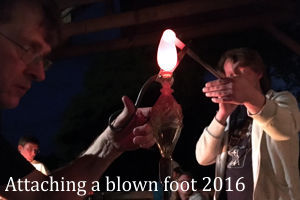 Villa Borg 2016 - Attaching a blown foot
