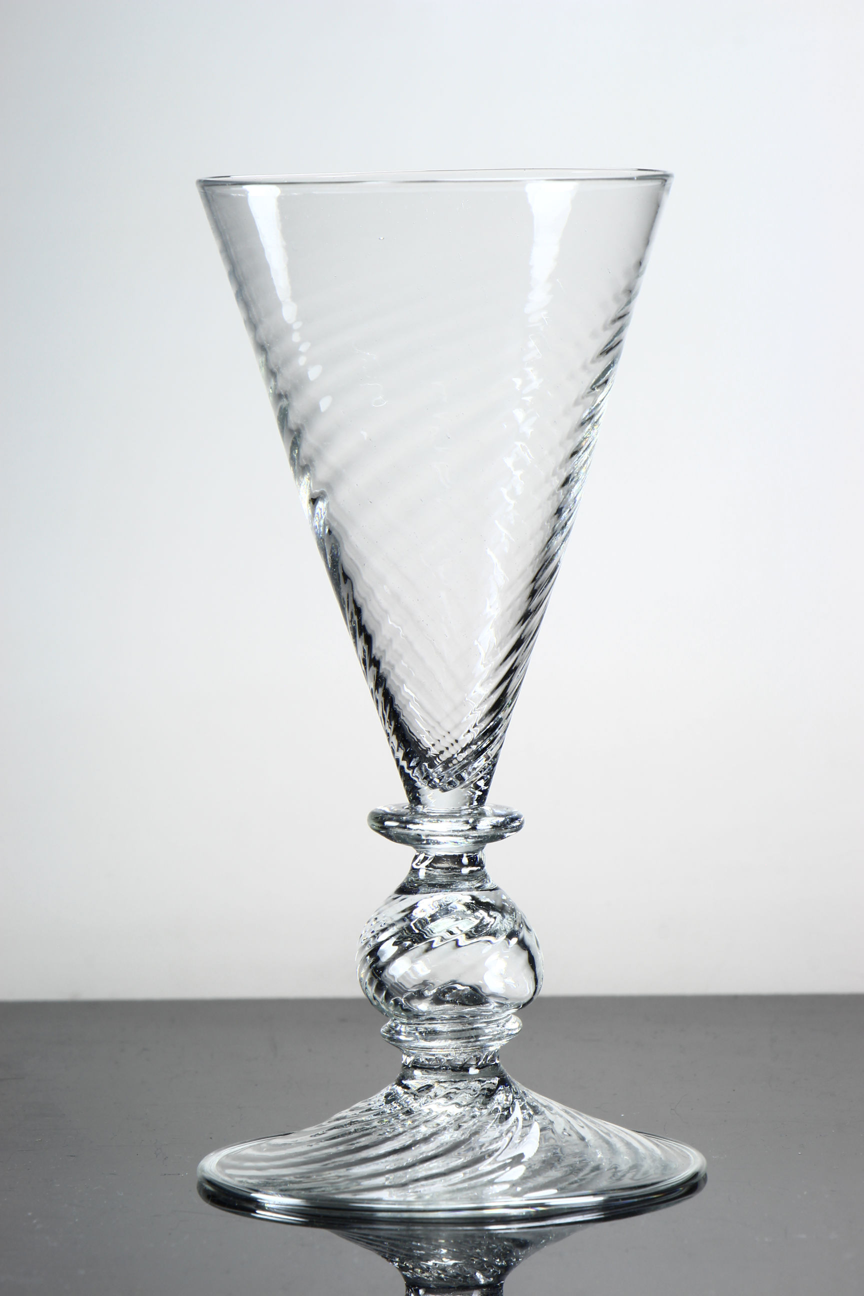 The Glassmakers 'The Favourite' Wine Glass One