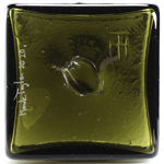 Small Case Gin Bottle base showing 'T&H' symbol