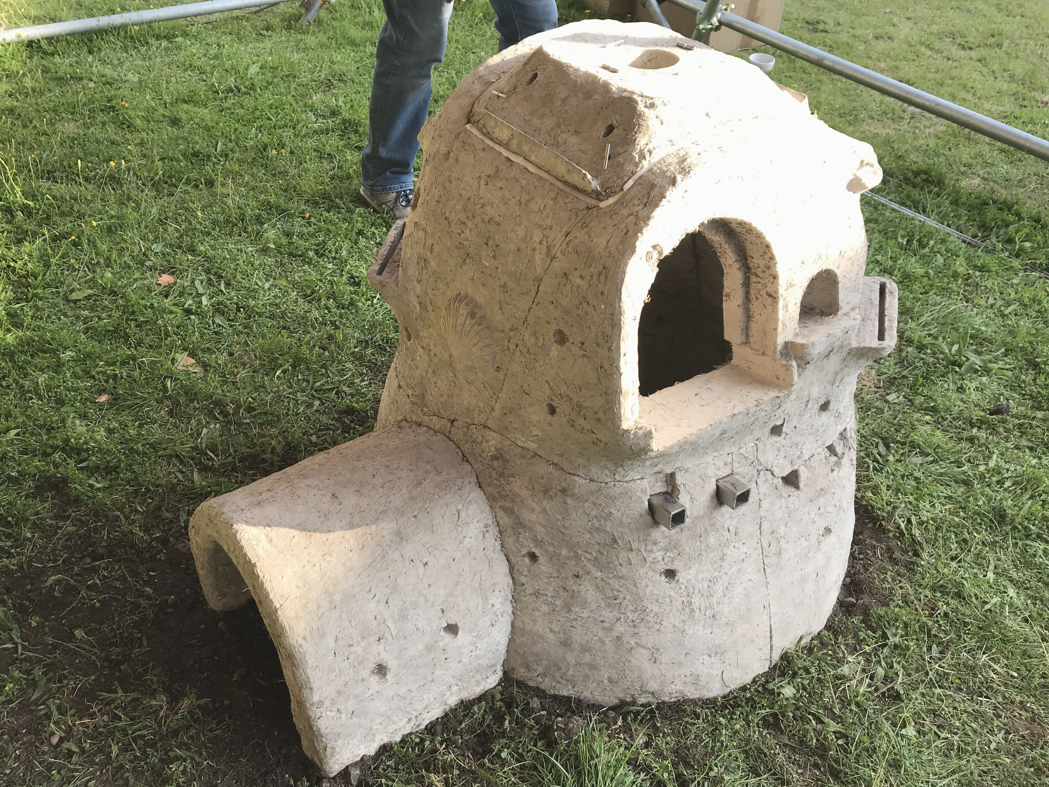 The assembled furnace