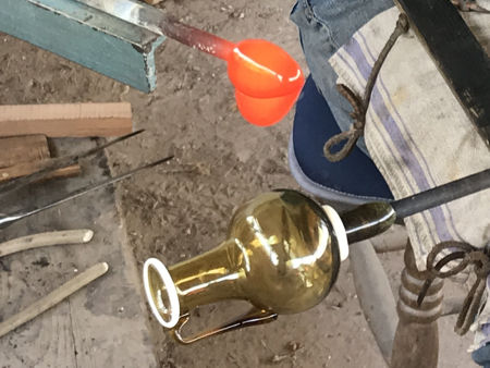 Small two-handled bottle: adding the second handle