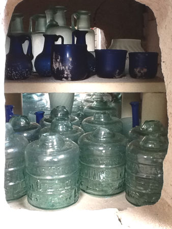 Annealed glass vessels (Photo © Steve Wagstaff)