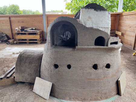 General view - note the height and extent of the daub above the gathering holes: this is where a large crack appears during drying