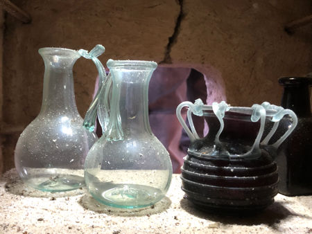 Glass in the lehr (Photo © Fiona Rashleigh)