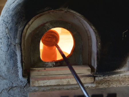 Filling the pot (Photo © Betty Paton)