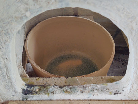 The empty pot after use