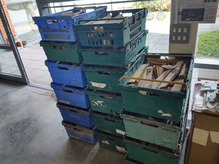 Drying sixteen boxes of oak (for the lehr)